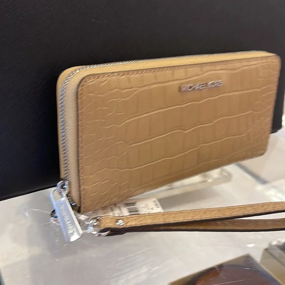 Michael Kors Large Jet Set Travel Continental Wristlet Phone Holder Case Wallet - Picture 2 of 16